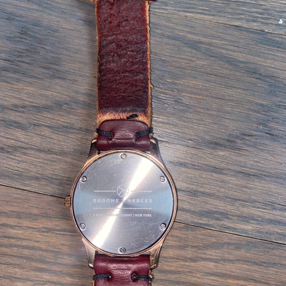 Watch - Picture 2 of 4